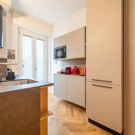 Apartament L55 Design With Garage Mediolan
